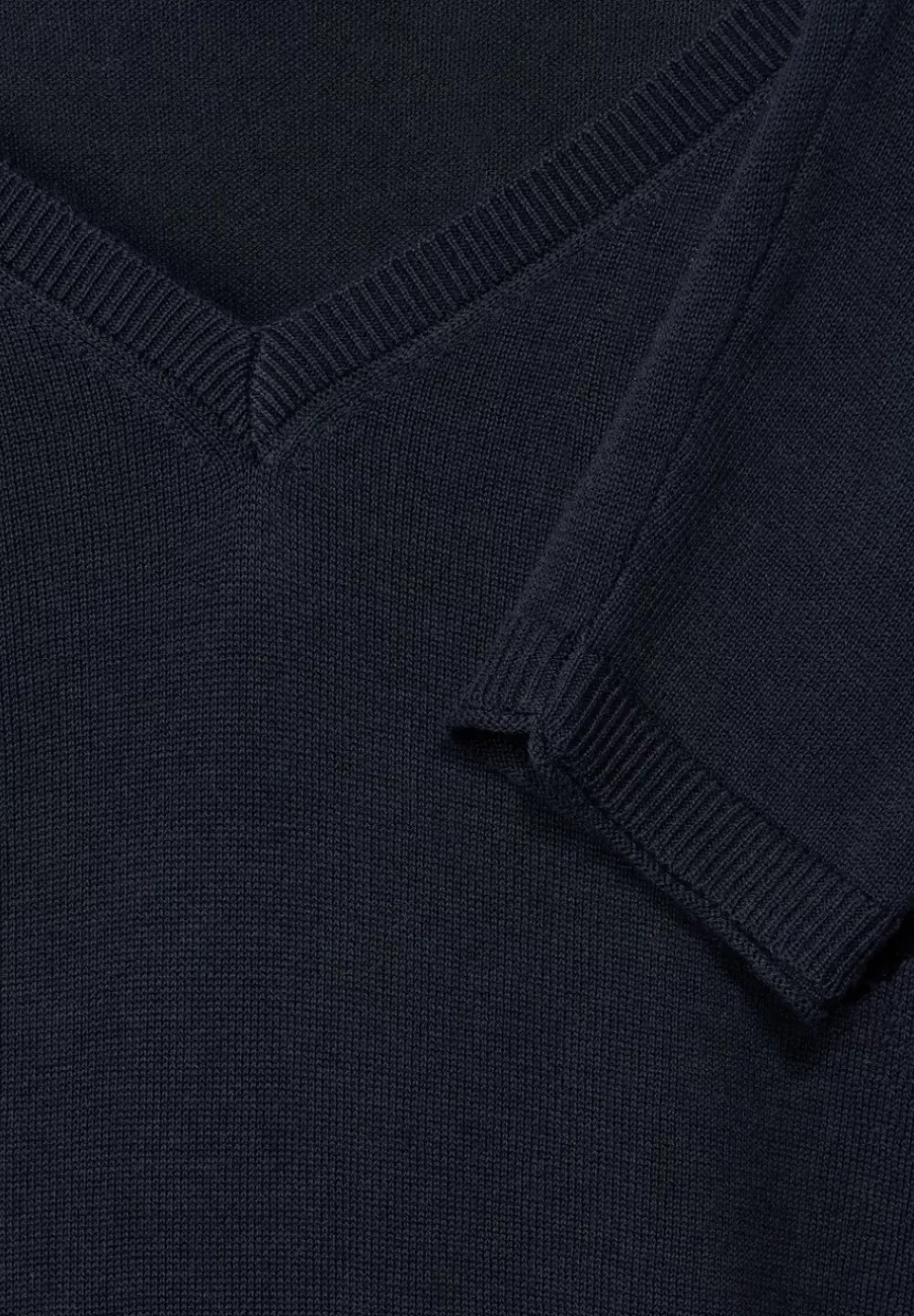 Basic Pullover