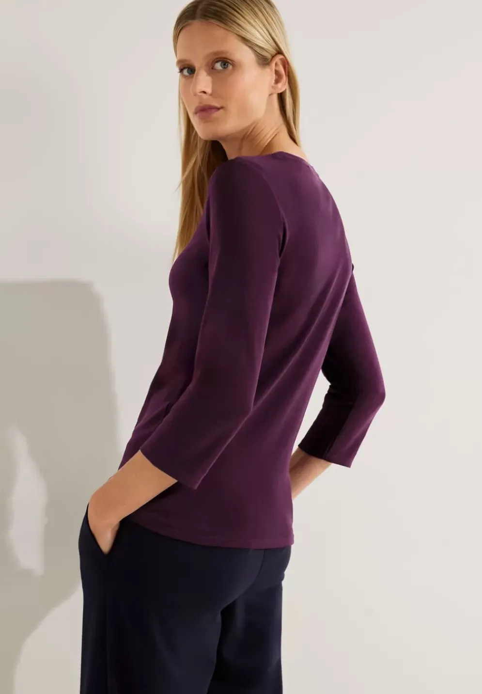 Basic Shirt Mit Rundhals
