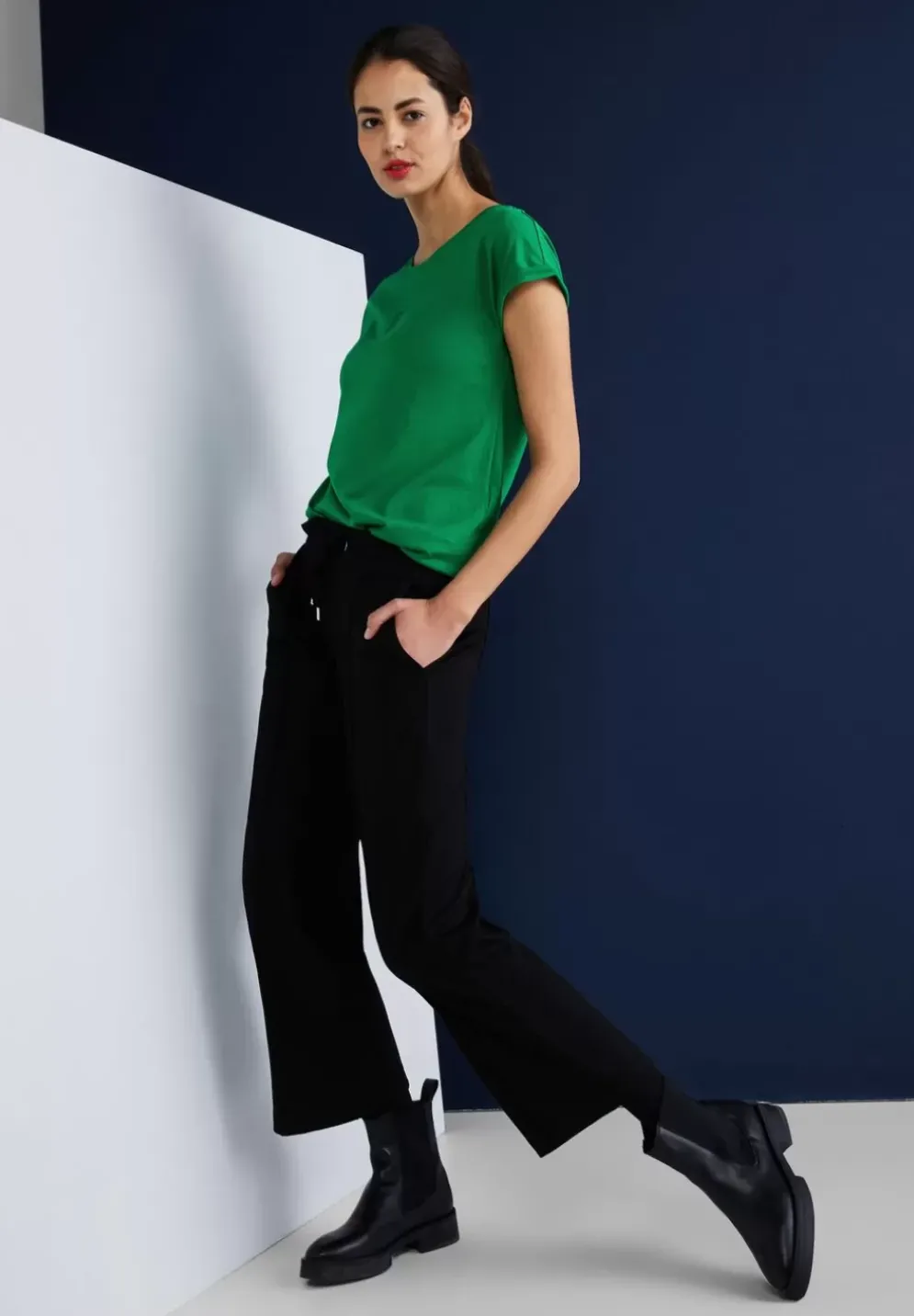 Basic Shirt Mit Steinchen
