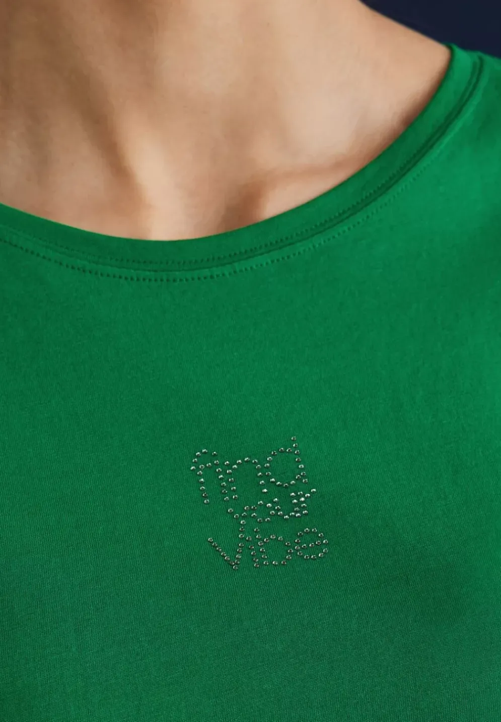 Basic Shirt Mit Steinchen