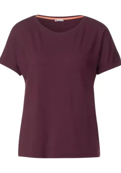 Basic T-Shirt