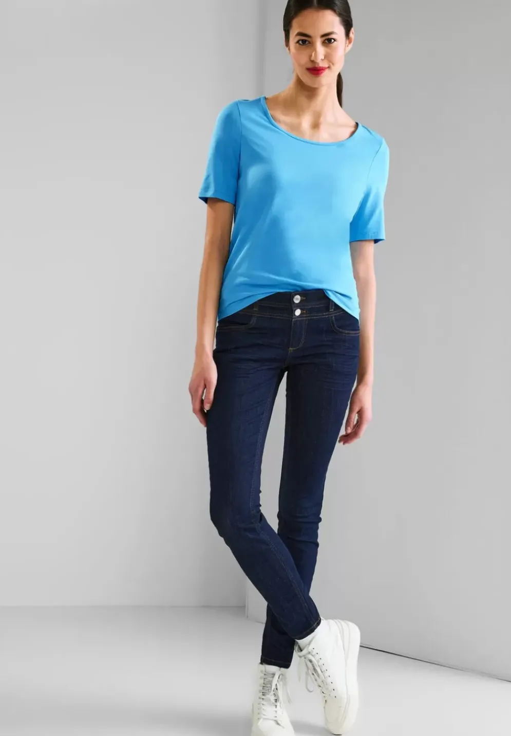 Basic T-Shirt