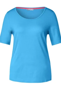 Basic T-Shirt
