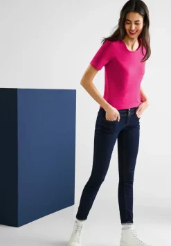 Basic T-Shirt