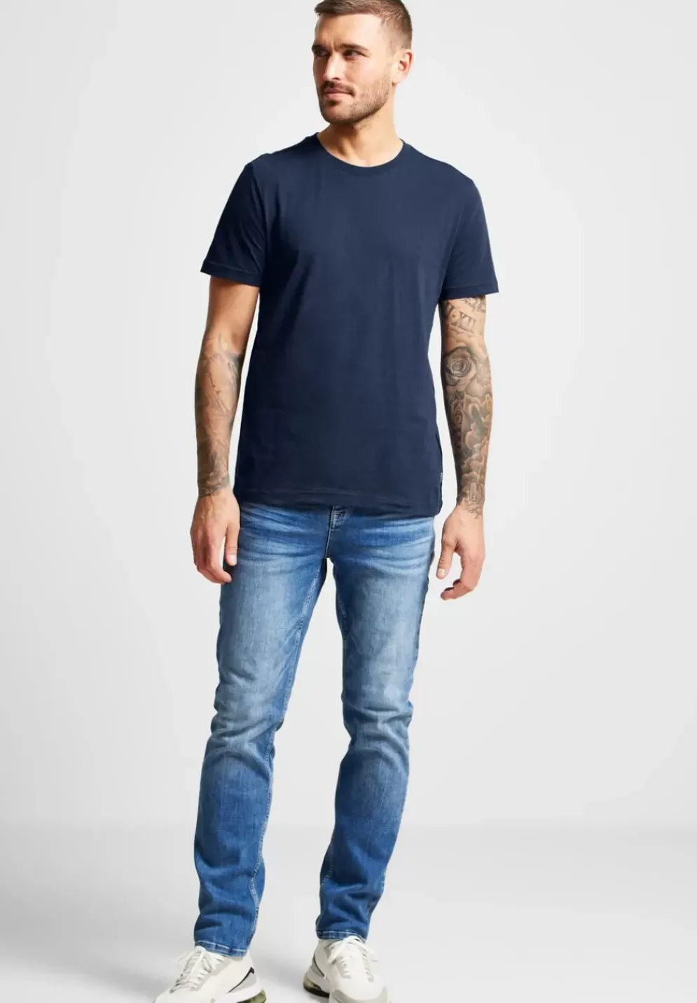 Basic T-Shirt In Unifarbe