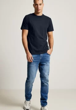 Basic T-Shirt In Unifarbe