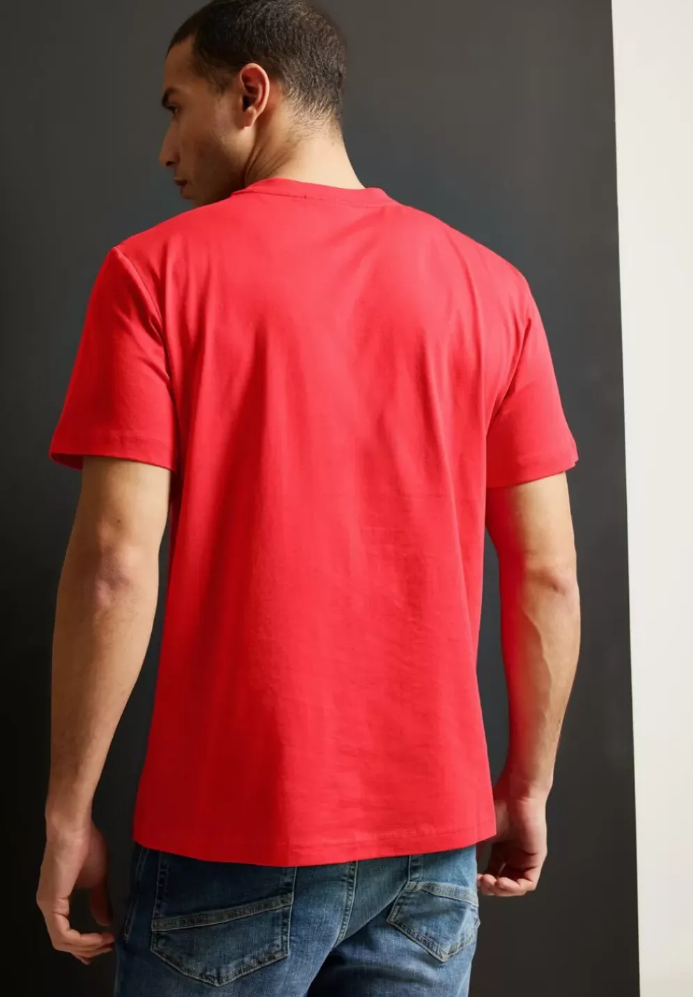 Basic T-Shirt In Unifarbe