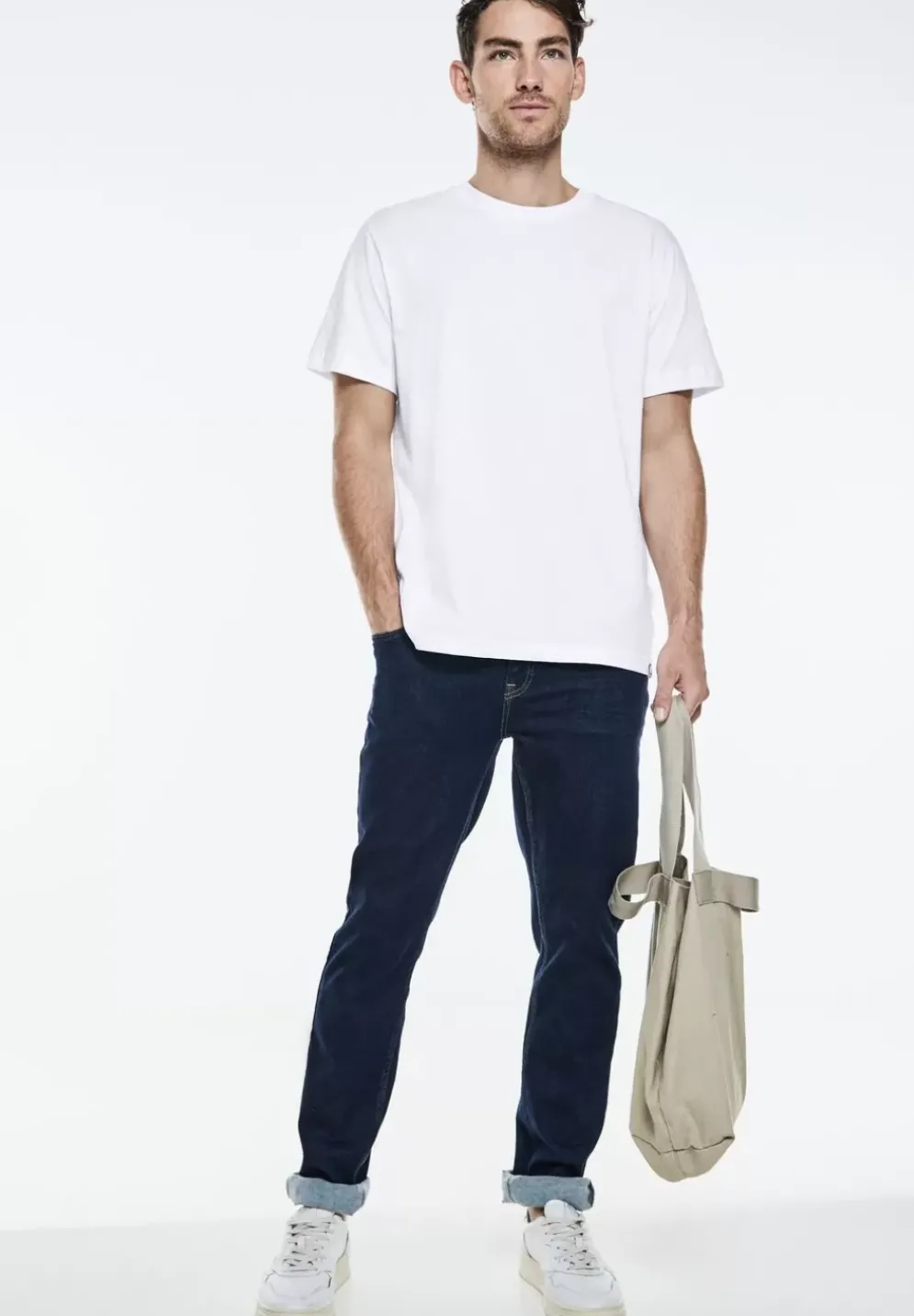 Basic T-Shirt In Unifarbe