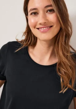 Basic Uni T-Shirt
