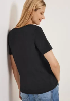 Basic V-Neck T-Shirt