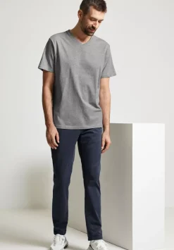Basic V-Neck T-Shirt