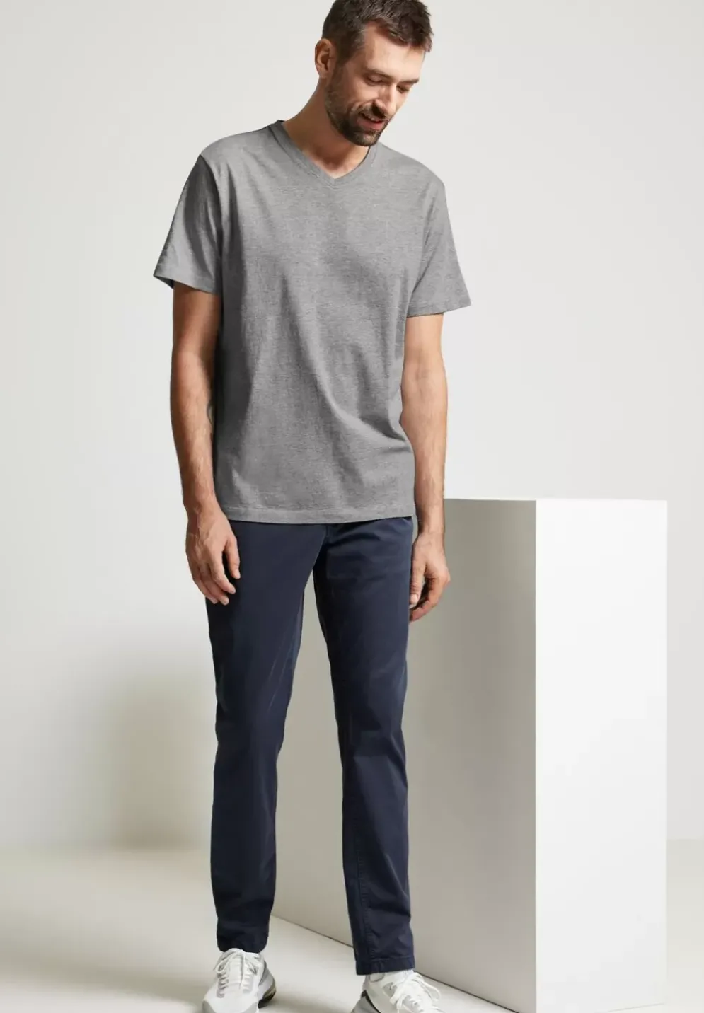 Basic V-Neck T-Shirt