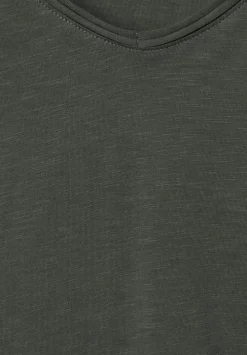Basic V-Neck T-Shirt