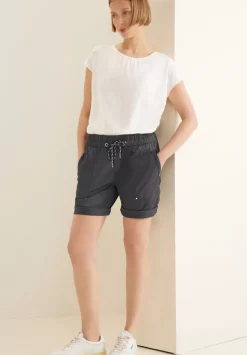 Bermuda In Loose Fit