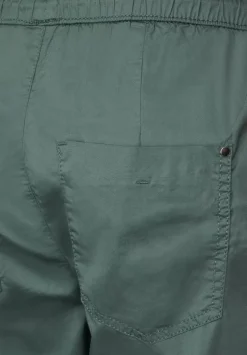 Bermuda In Loose Fit
