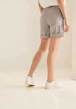 Bermuda In Loose Fit