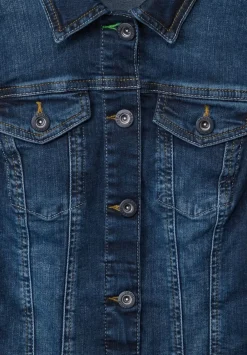 Blaue Jeansjacke