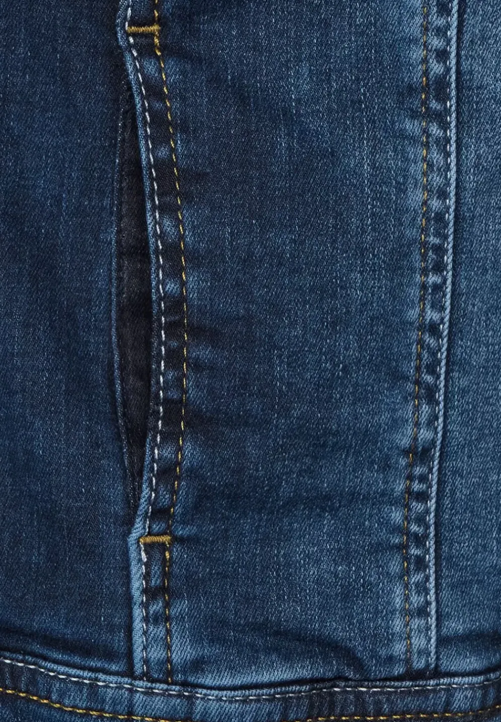 Blaue Jeansjacke