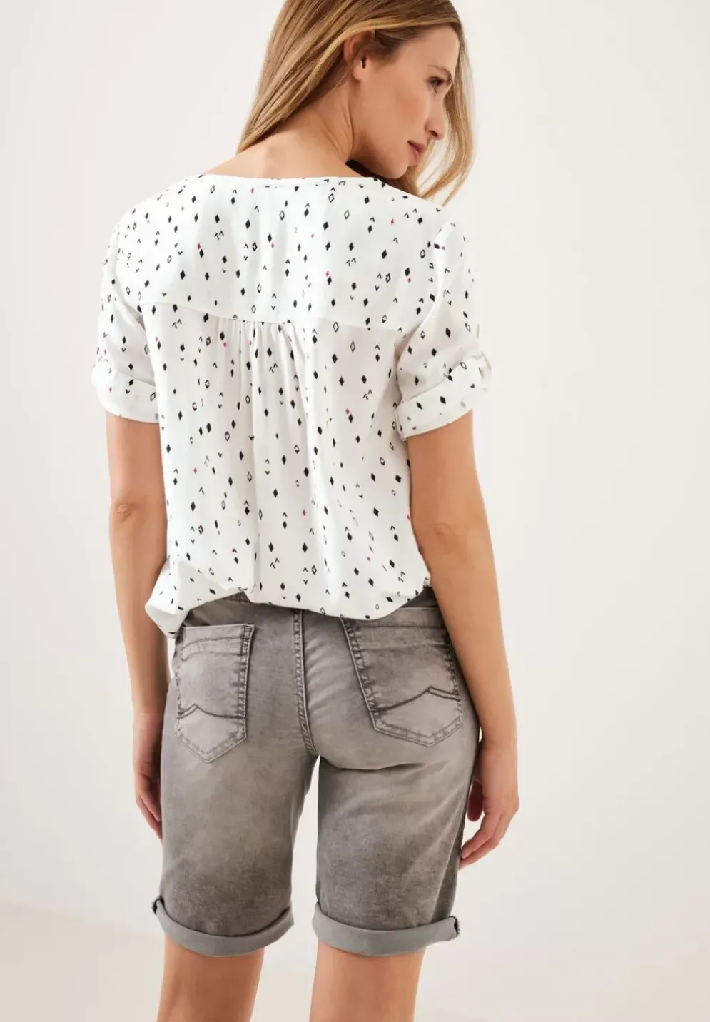 Bluse Mit Allover Print