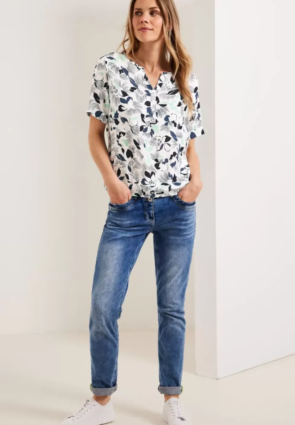 Bluse Mit Blumenmuster