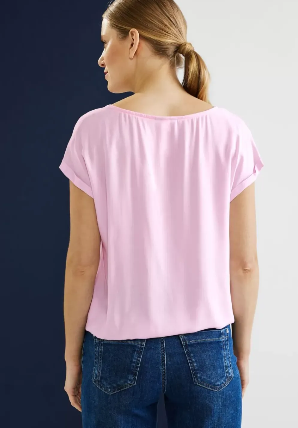 Bluse Mit Elastiksaum