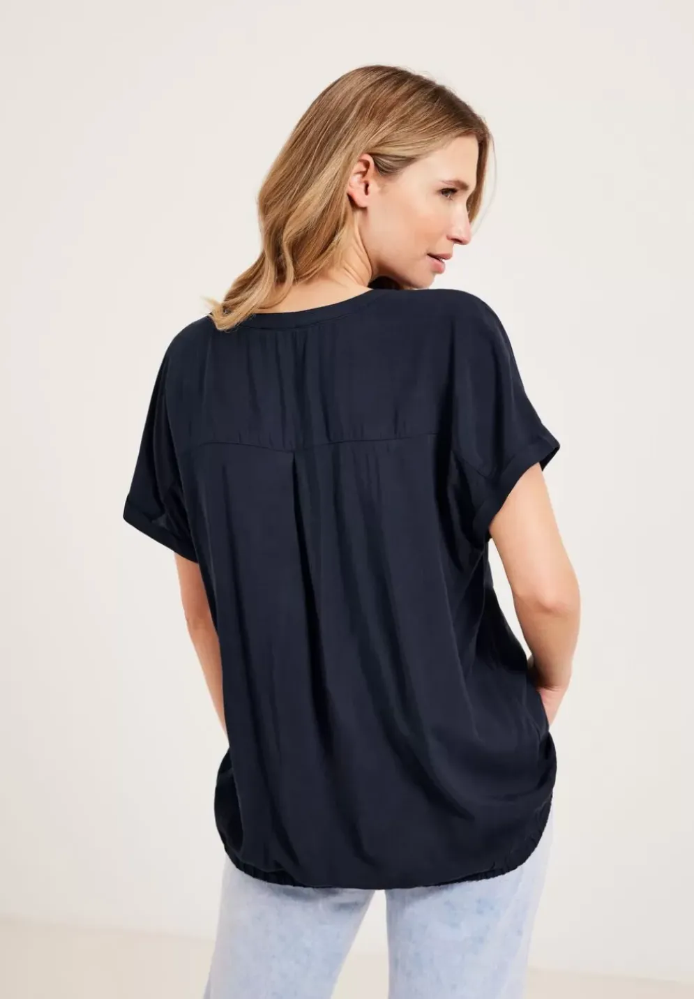 Bluse Mit Elastiksaum