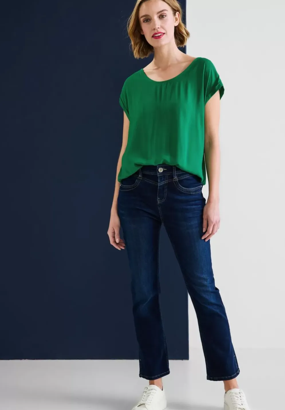 Bluse Mit Elastiksaum