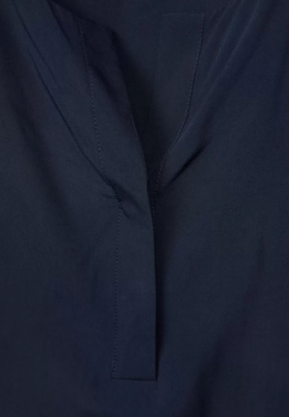Bluse Mit Klappenkragen