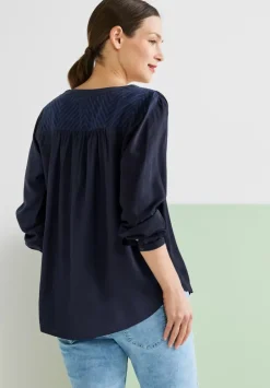 Bluse Mit Kurzer Knopfleiste