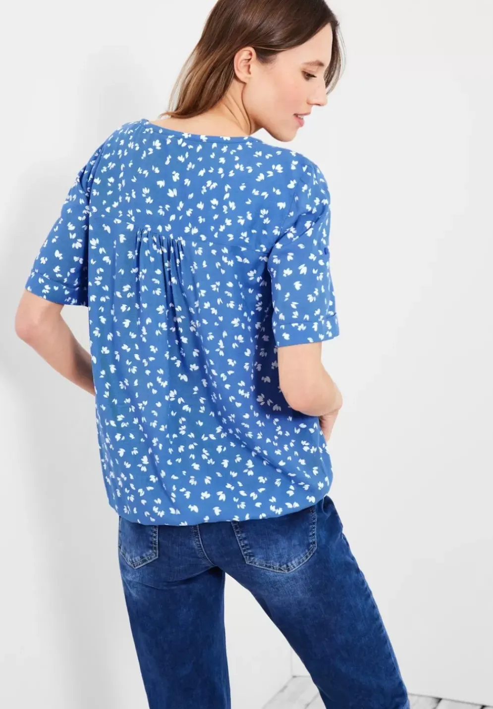 Bluse Mit Kurzer Knopfleiste