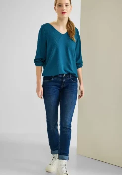 Bluse Mit Smokdetails