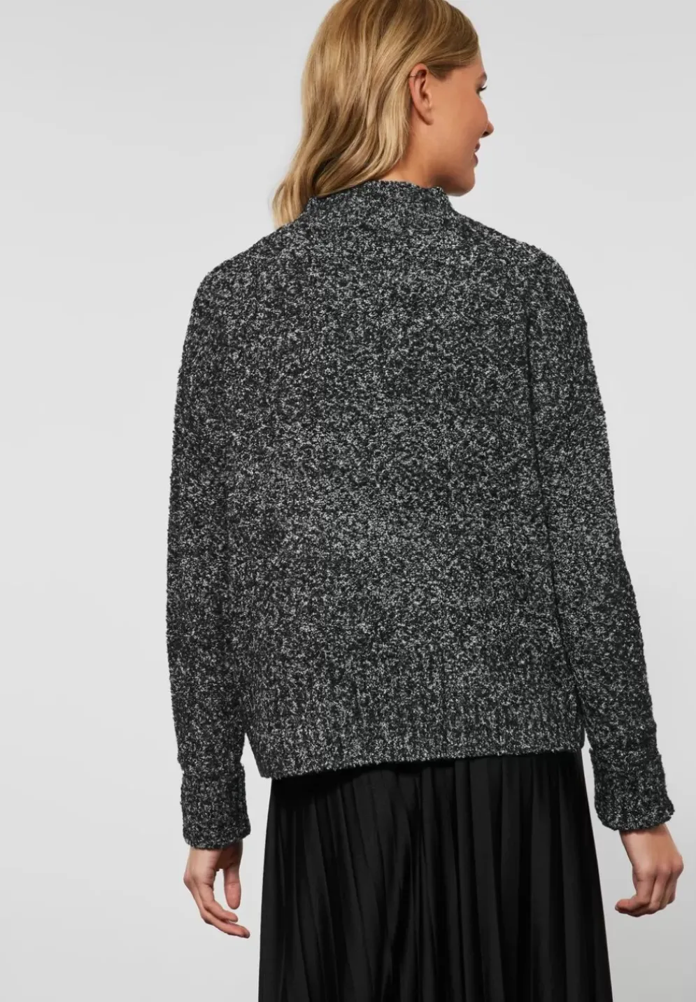 Boucle Stehkragenpullover