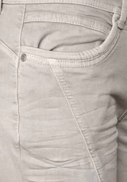 Casual Fit 3/4 Jeans