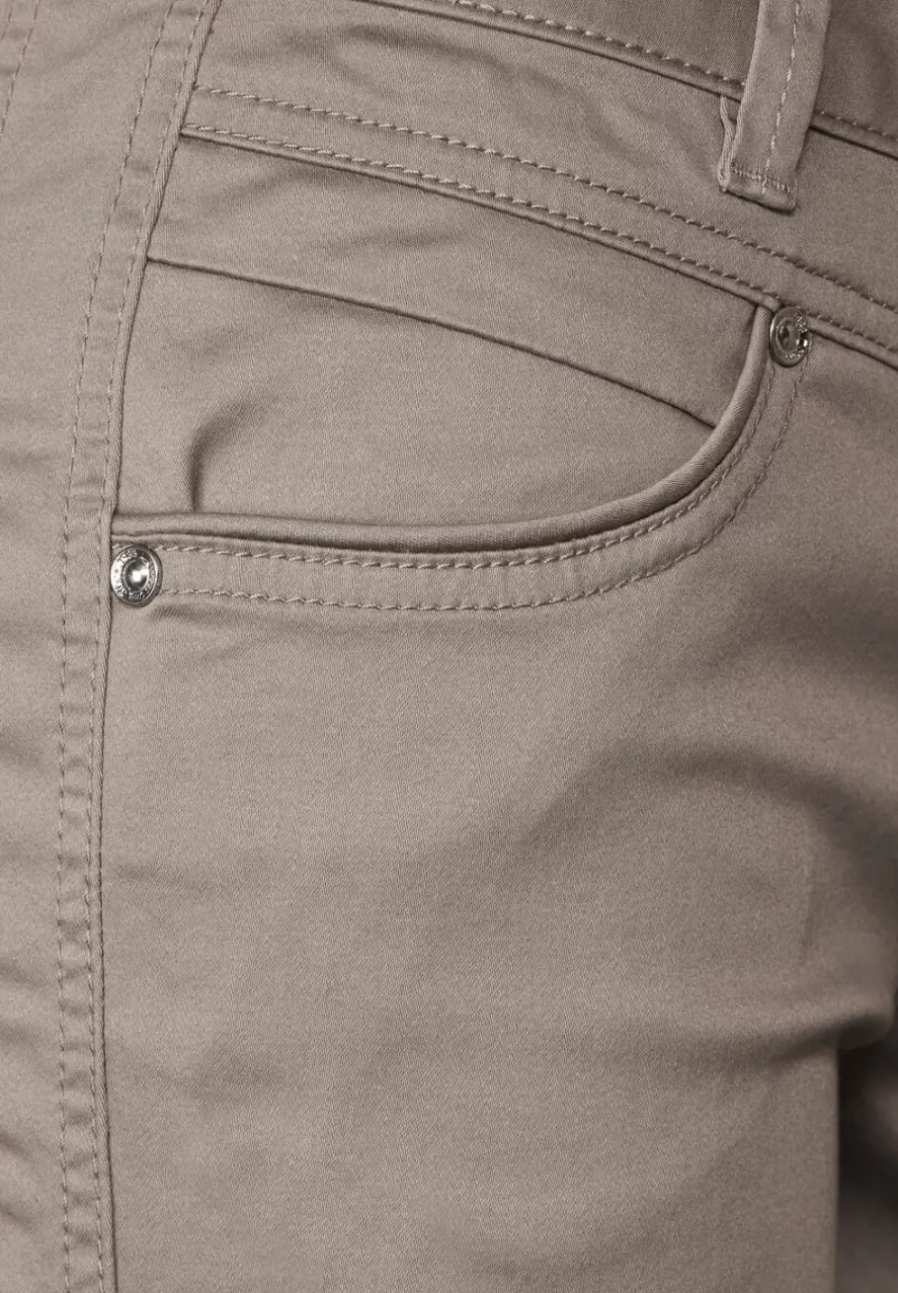 Casual Fit Bermuda