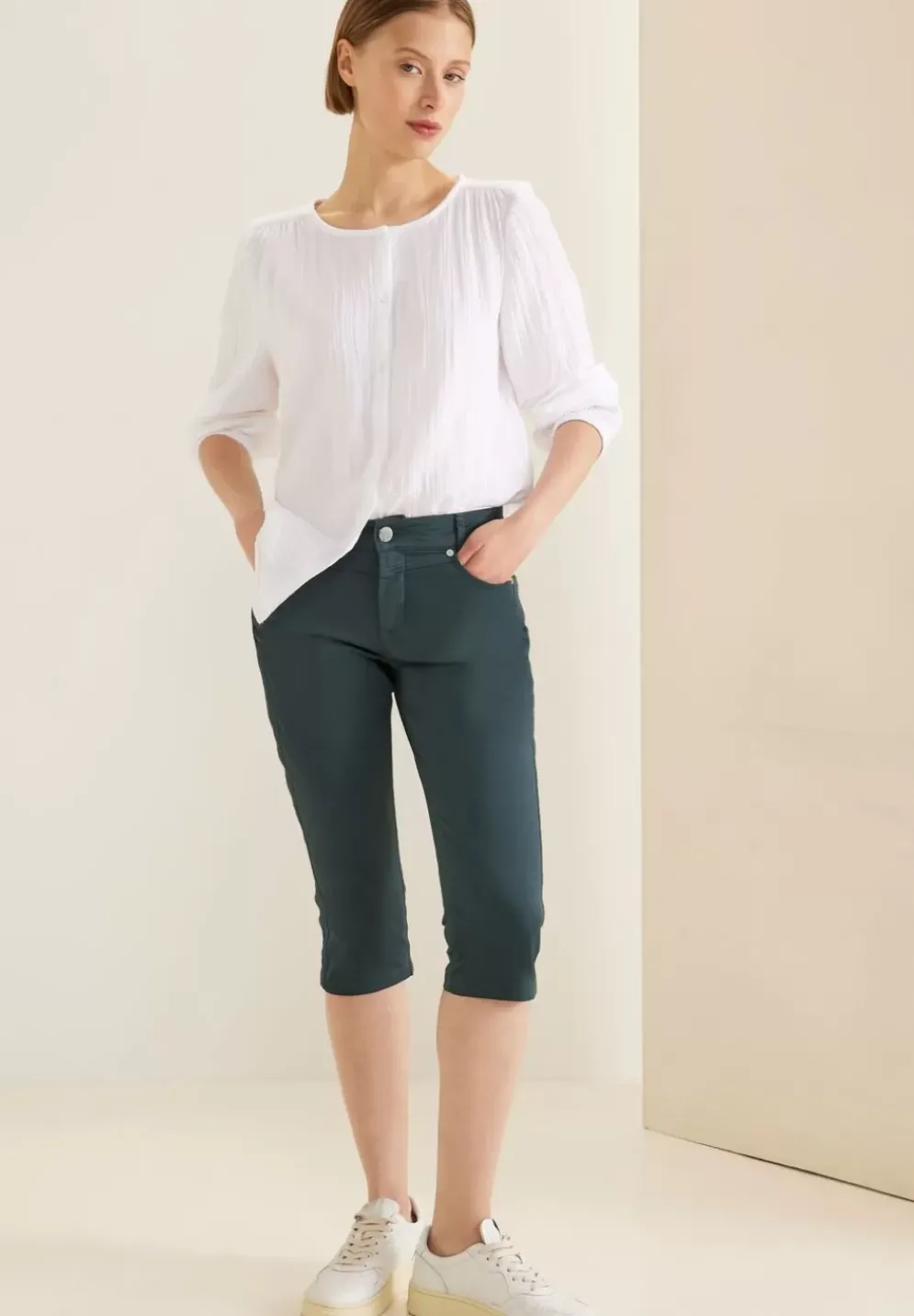 Casual Fit Caprihose