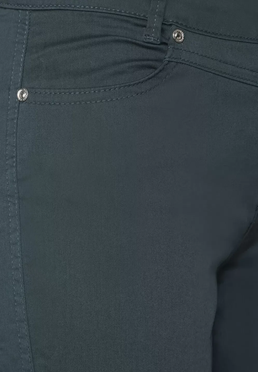 Casual Fit Caprihose