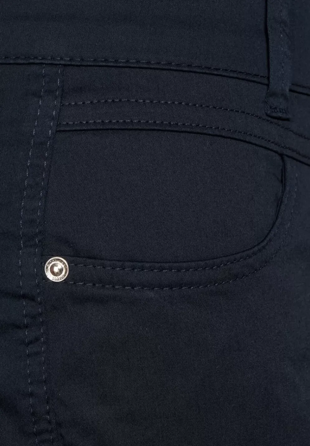 Casual Fit Caprihose