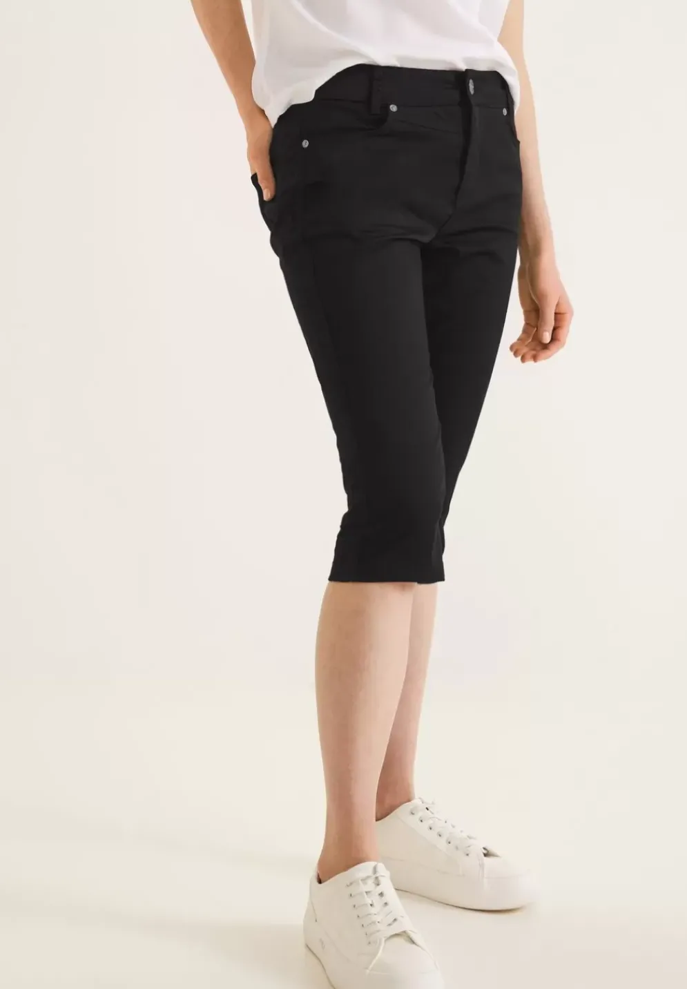 Casual Fit Caprihose
