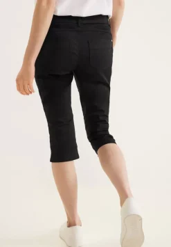 Casual Fit Caprihose