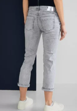 Casual Fit Caprihose