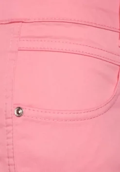 Casual Fit Caprihose