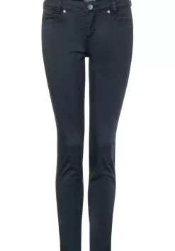 Casual Fit Denim