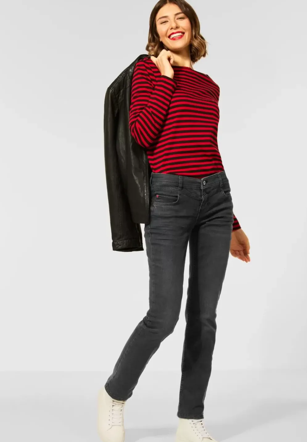 Casual Fit Denim