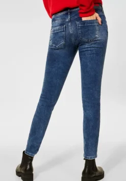 Casual Fit Denim