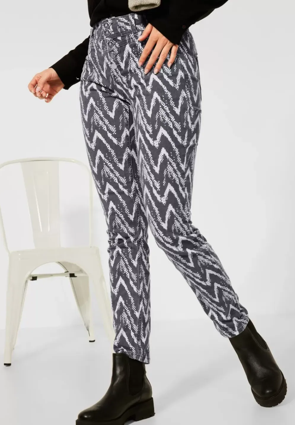 Casual Fit Denim Mit Print