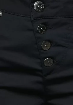 Casual Fit Hose
