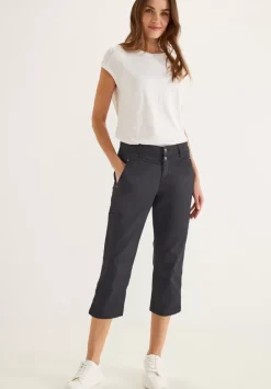 Casual Fit Hose