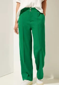 Casual Fit Hose
