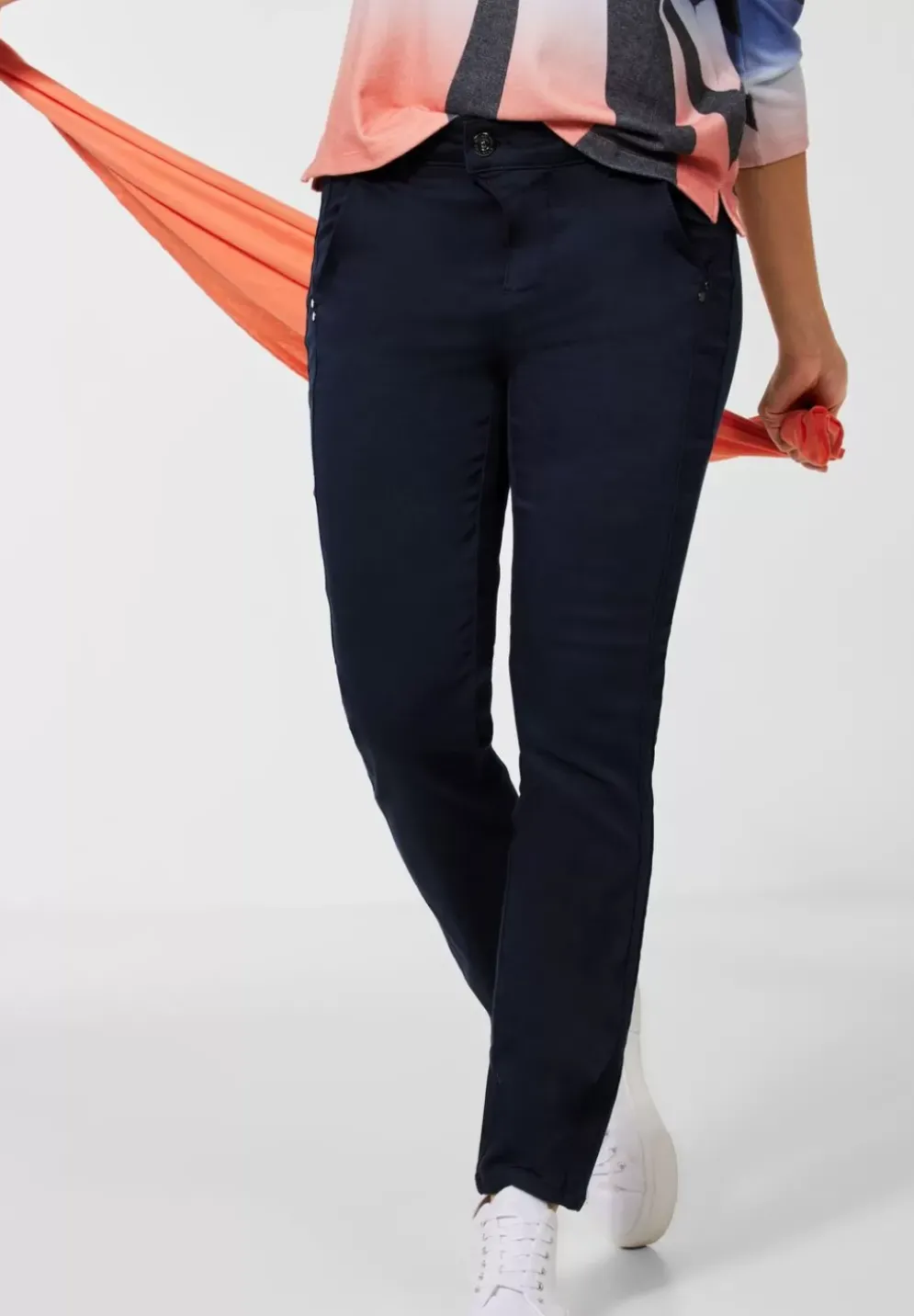 Casual Fit Hose