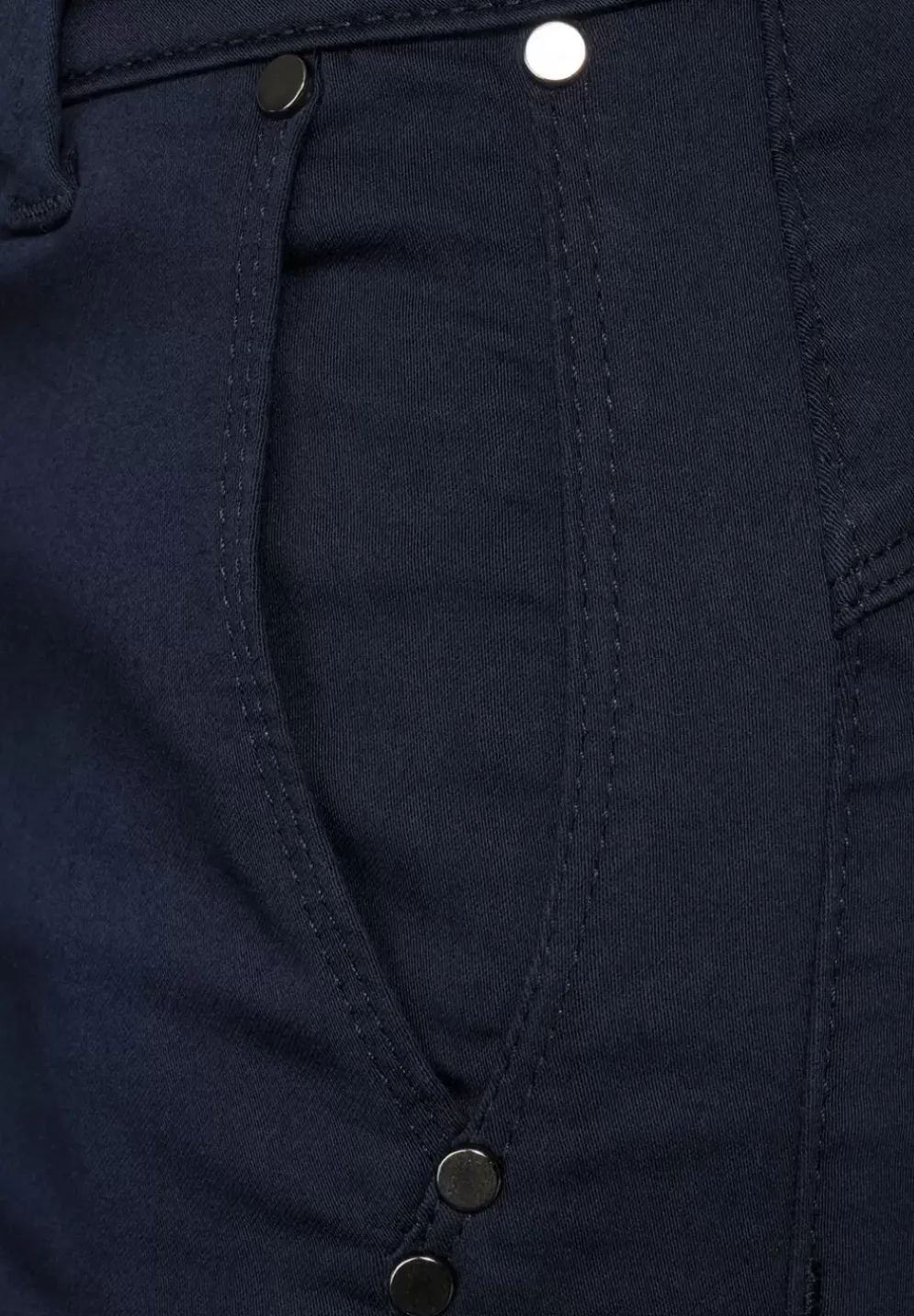 Casual Fit Hose